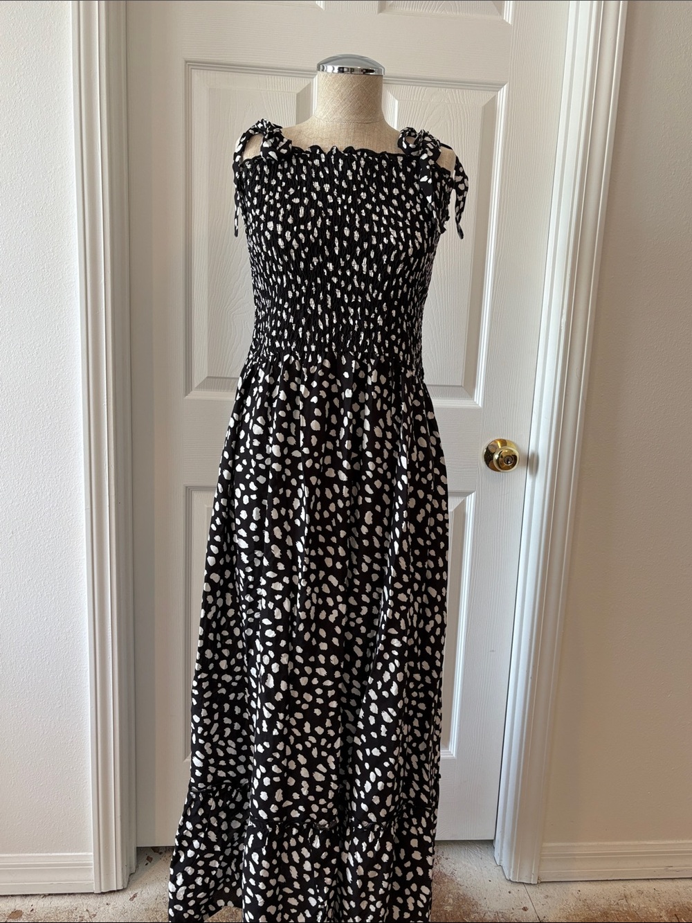 ZESICA size L maxi dress